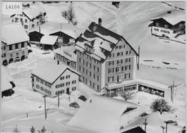 Flugaufnahme Hotel Stänzerhorn Parpan GR