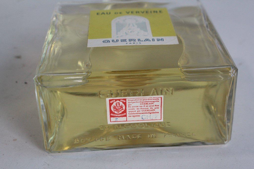 Guerlain Profumi & Eau de Toilette: GUERLAIN Eau de Verveine – Usato da Vandoeuvres venduto da Dom-Tom 2