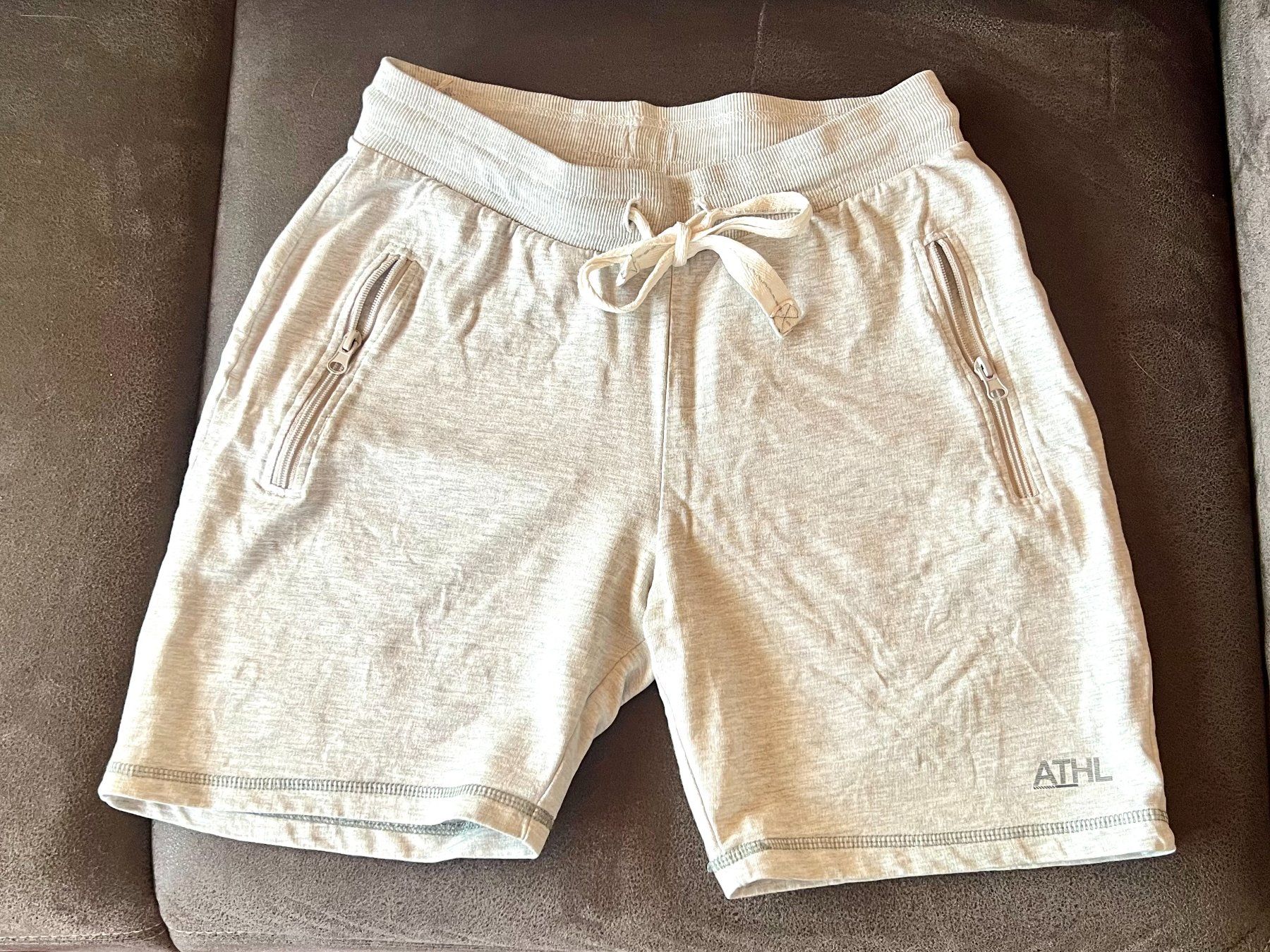 Pantalons: kurze Hose / Gr. S – D'occasion à Leimbach TG par manu-tg