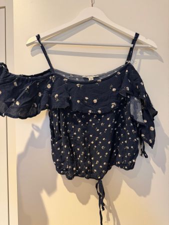 American Eagle Top, Grösse S, blau mit Blümchen🌸
