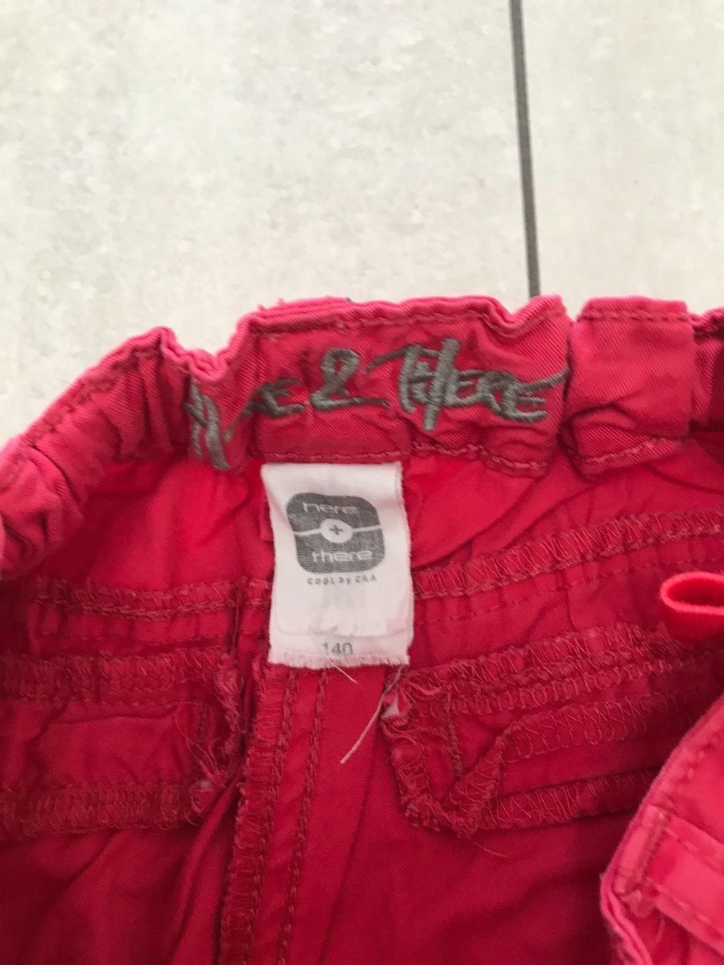 Pantaloni: Shorts rot Gr.140 – Usato da Wädenswil venduto da JJ15 1