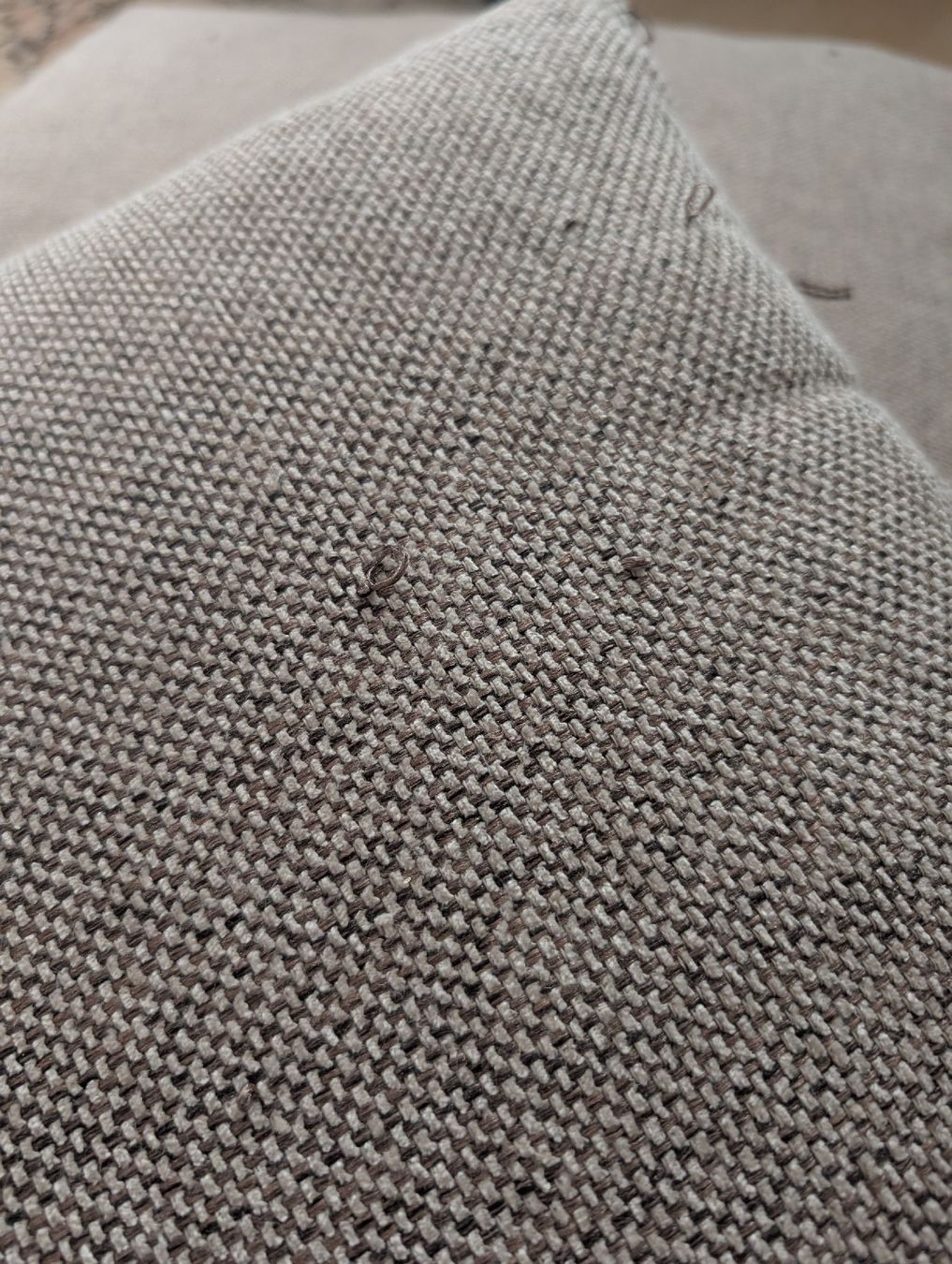 Cuscini: Sitzkissen beige/dunkelbraun – Usato da St. Gallen venduto da nadinewho 1