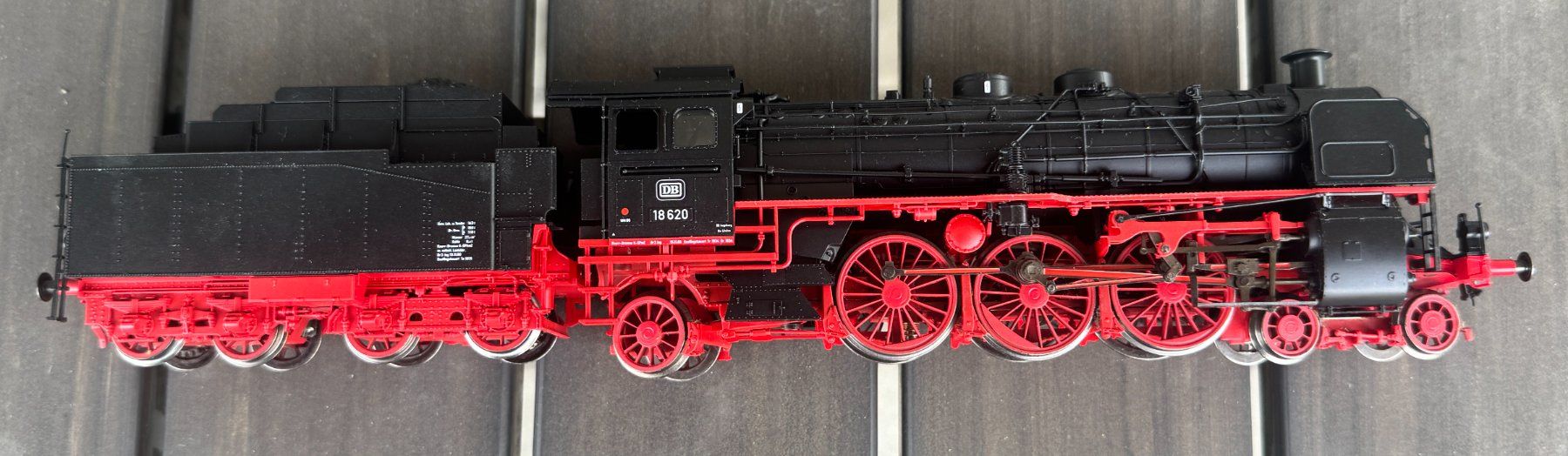 Fleischmann Modelleisenbahnen: DB Baureihe 18.6, Fleischmann 4118 H0 DC – Gebraucht aus Affoltern am Albis von pet_9d2k 1