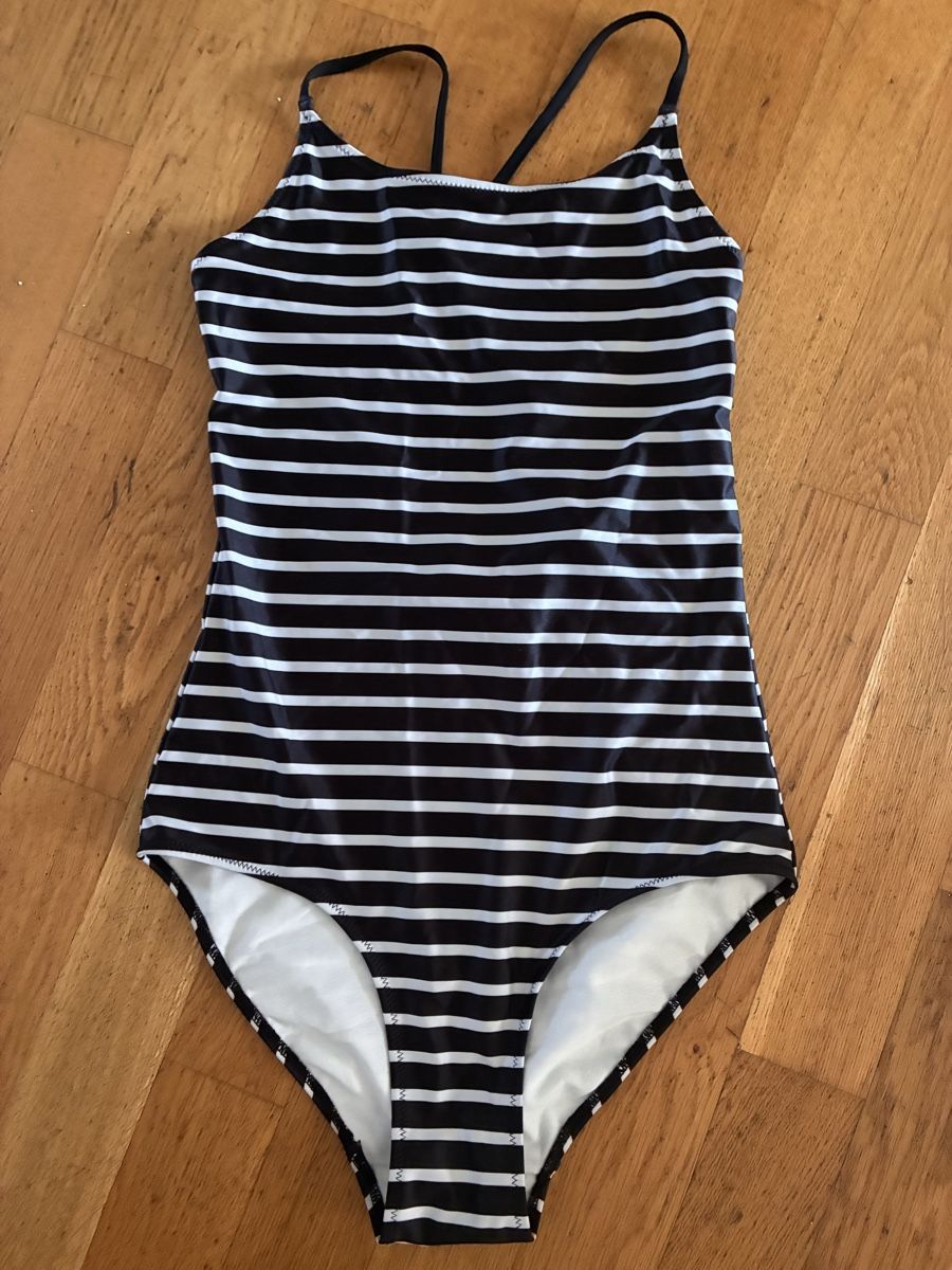 H&M Maillots de bain: Tolles Badekleid Gr. 170, H&M – D'occasion à richterswil par lunamarie001