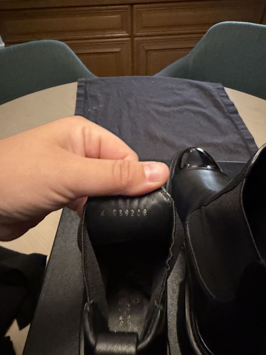 Chanel Scarpe da donna: Chanel Black Leather – Usato da Gebenstorf venduto da AA2015 3