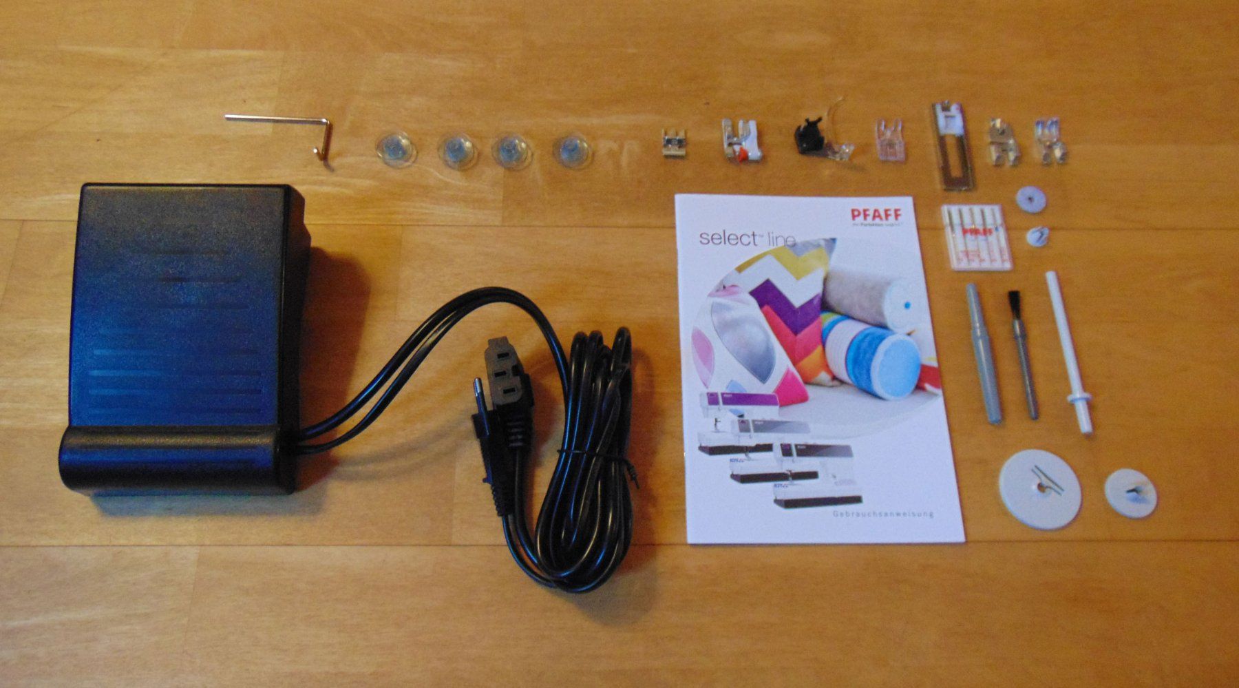 Pfaff Macchine da cucire: Nähmaschine PFAFF select 4.2, neu, mit Gratis-Versand. – Nuovo e nell'imballaggio originale da Olten venduto da Pat31 4