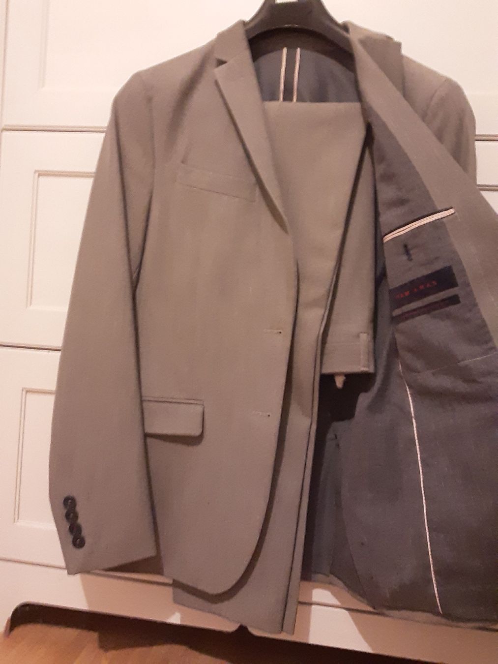 Zara Completi: ZARA MEN SUIT 48 – Usato da Basel venduto da n23_j8jr