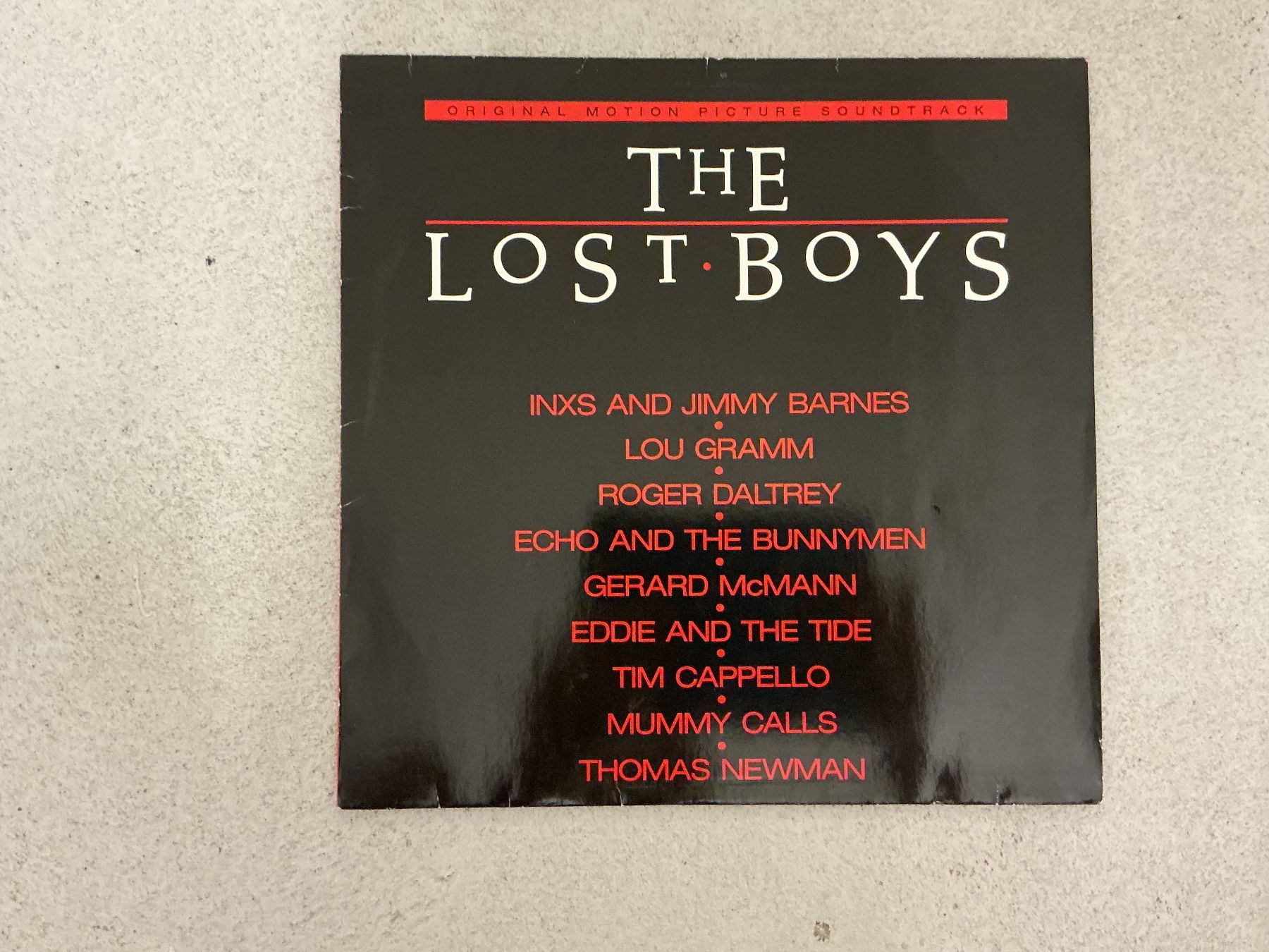 Dischi in vinile: Soundtrack LP -  The Lost Boys – Usato da Winterthur venduto da Tumko_7_Vinyl