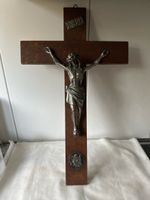 Holzkreuz mit Jesusfigur, sehr gut erhalten, Deko 36 x 60cm