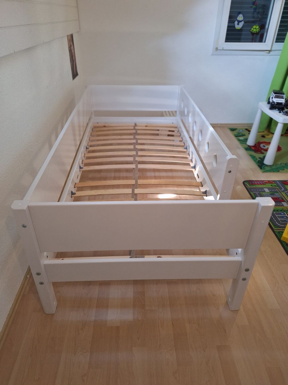 Flexa Lits: Kinderbett Flexa WHITE Inkl. Lattenrost – D'occasion à Siegershausen par Fabienne115 1