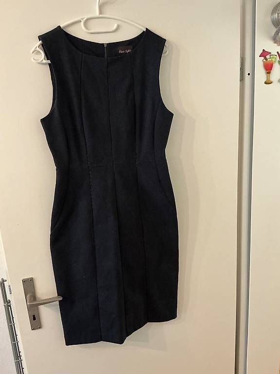 Phase Eight Vestiti: Raffiniertes graues Kleid von Phase Eight Grösse 12 – Usato da Oberwil BL venduto da Nikki13