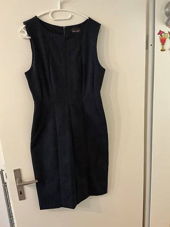 Raffiniertes graues Kleid von Phase Eight Grösse 12