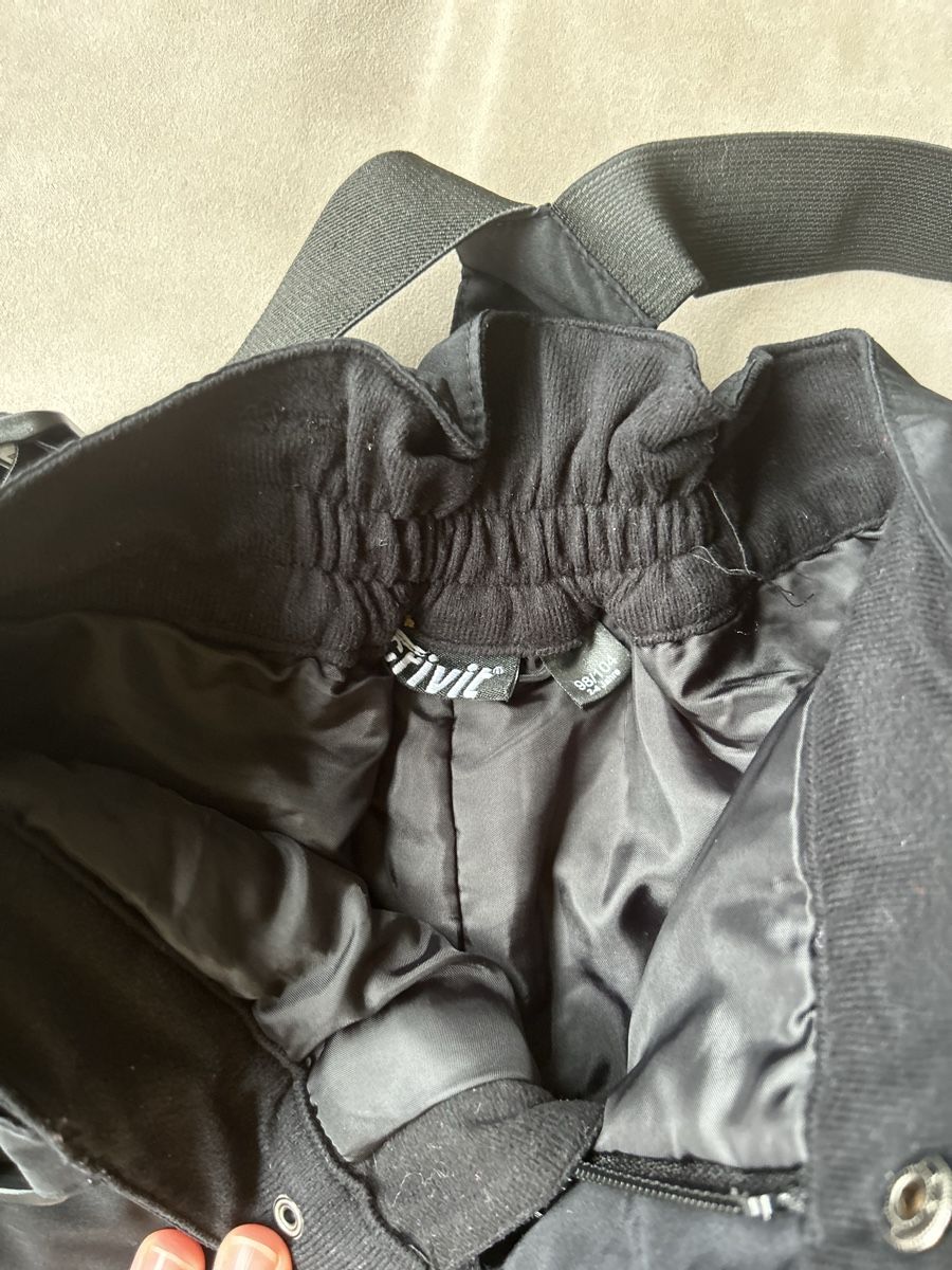 Hosen: Schwarze Skihose Gr. 98/104 – Gebraucht aus Birmensdorf ZH von LXro 3