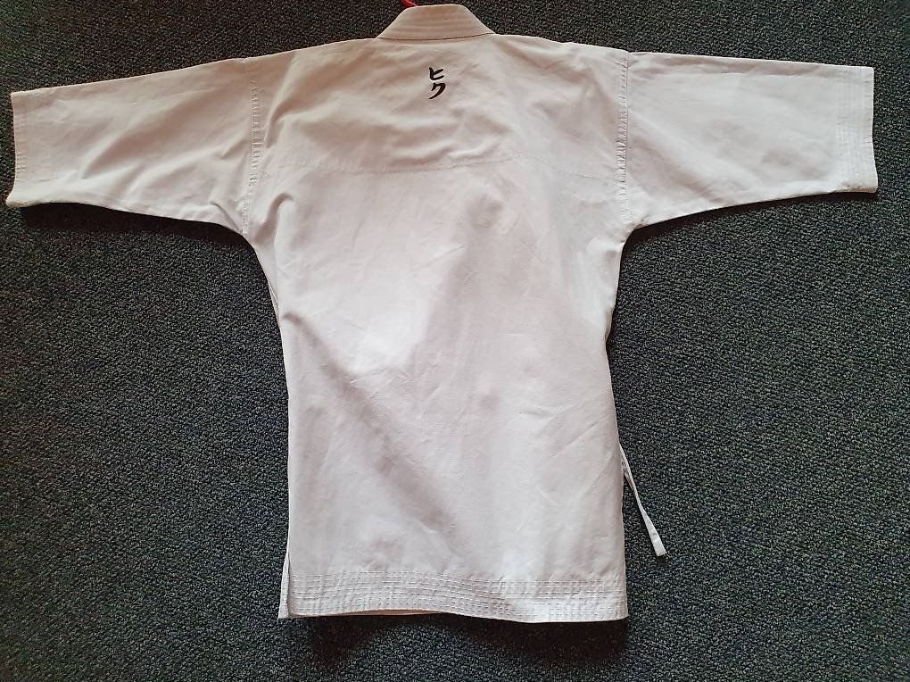 Kimonos: HIKU- KATA/ Karate Kimono Gr.140 – Neu (gemäss Beschreibung) aus Geuensee von jes_9xyk 2