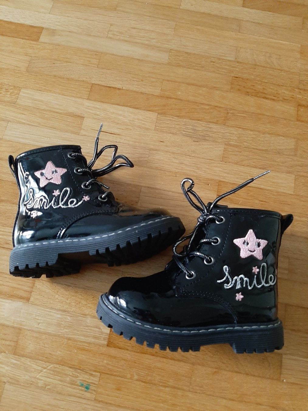 Schuhe für Jungen: Bottes chaudes 21 – Neu (gemäss Beschreibung) aus Petit-Lancy von pecaesculca