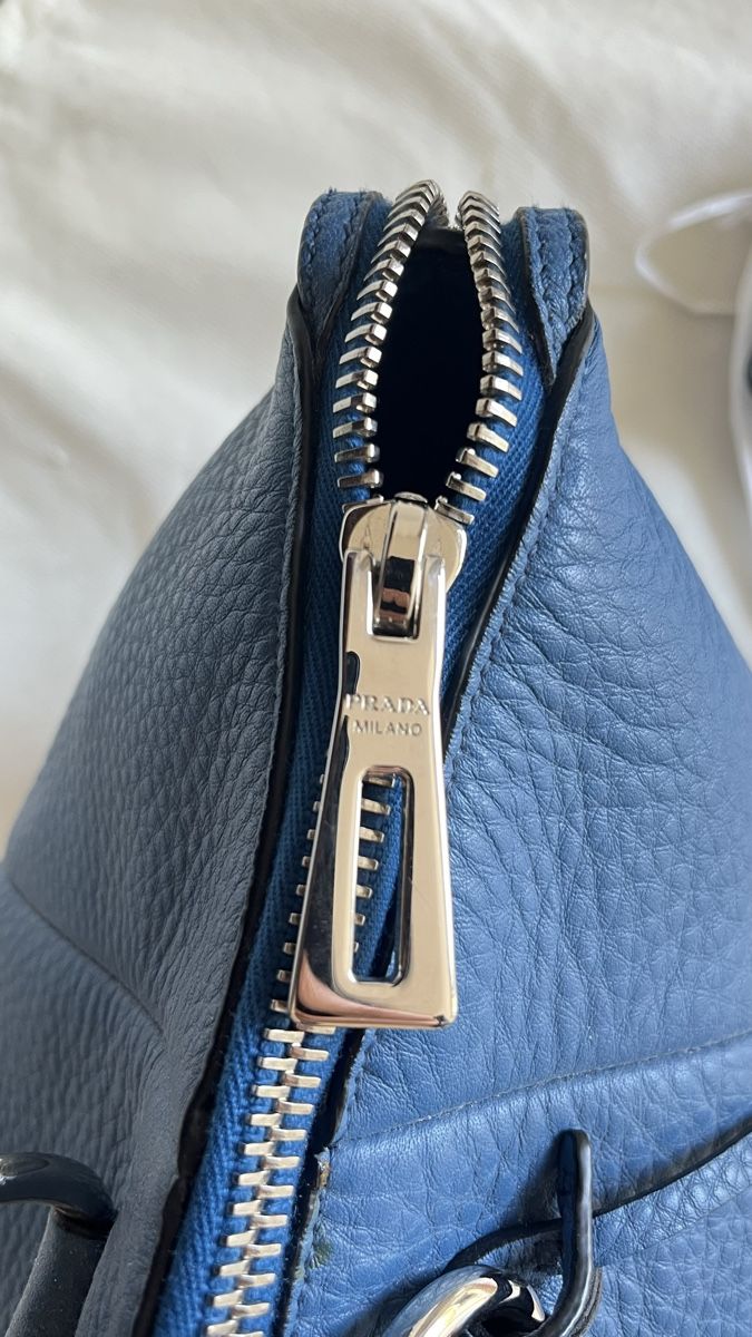 Prada Taschen für Damen: Tasche Prada – Neu (gemäss Beschreibung) aus Stäfa von Exclusive0 1