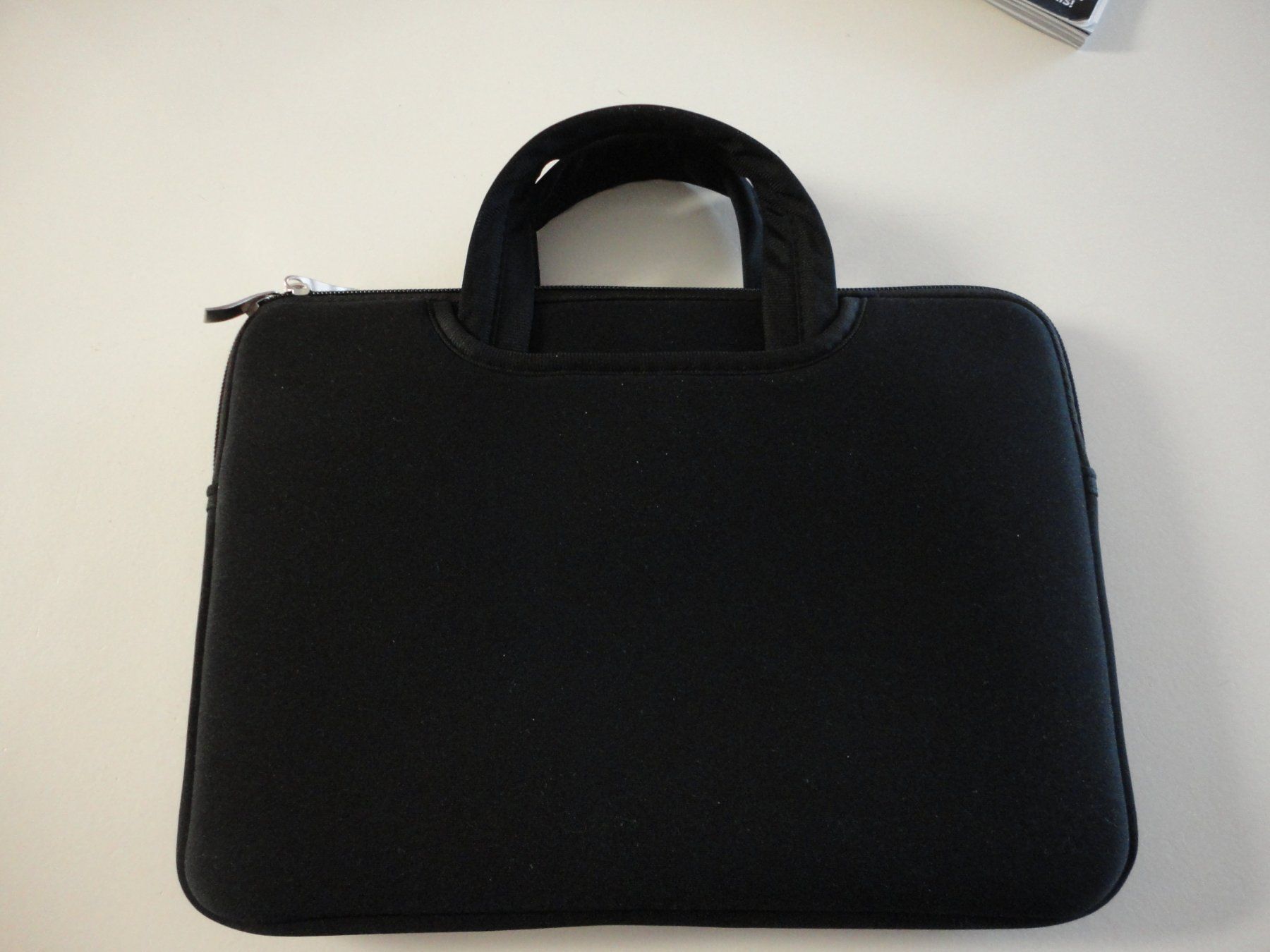 Borse: Schwarze Laptop-  / Notebook-Tasche – Nuovo (secondo la descrizione) da Bonstetten venduto da nat_tv99 1