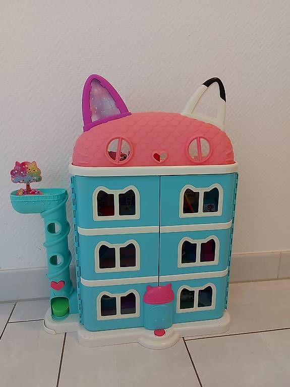 Spielzeuge: Gabys Dollhouse mit Figuren – Gebraucht aus Zürich von val_ybd5