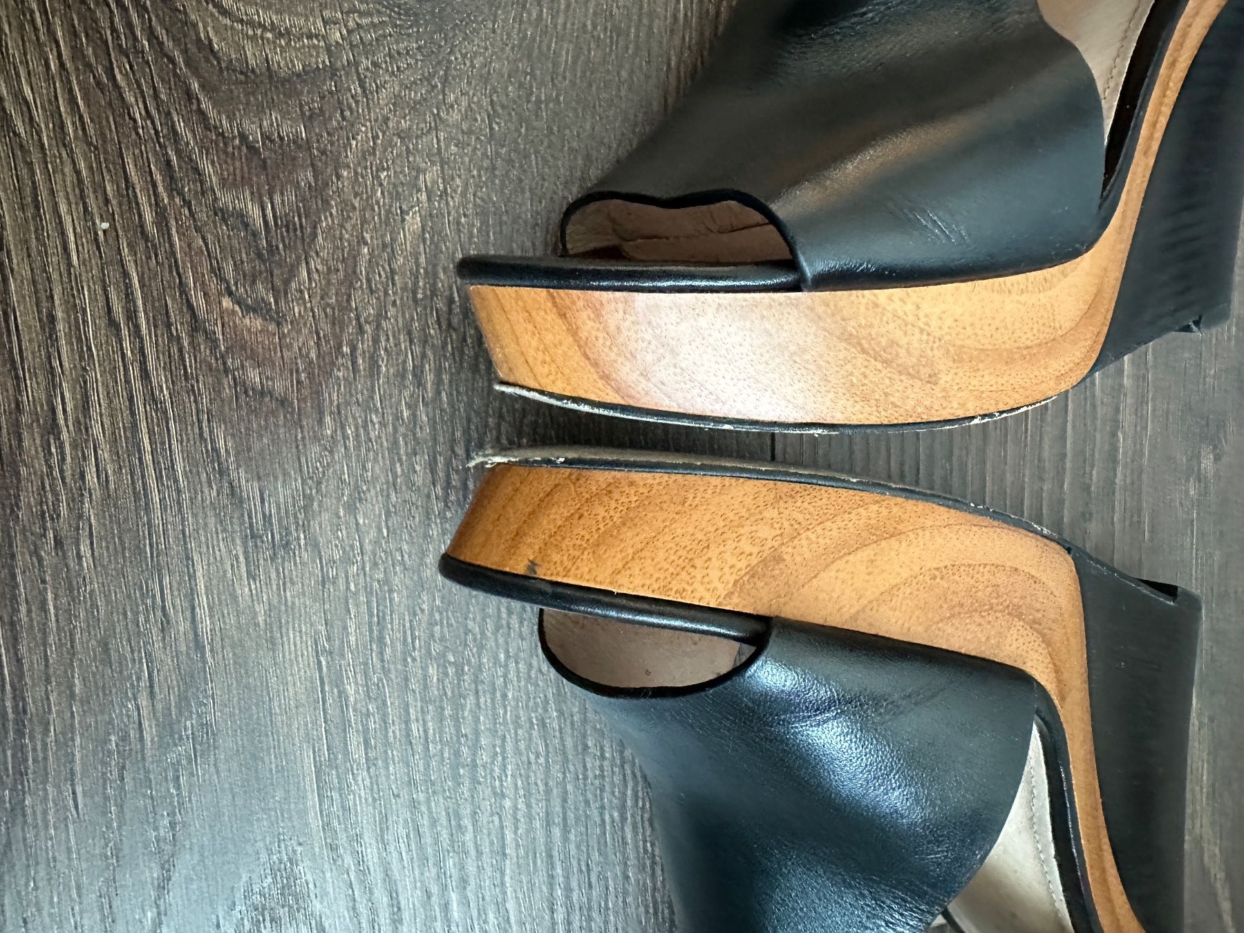Michael Kors Scarpe da donna: Michael Kors Ledersandalen mit Absatz, Gr. 37.5 – Usato da Basel venduto da morochadelsur 6