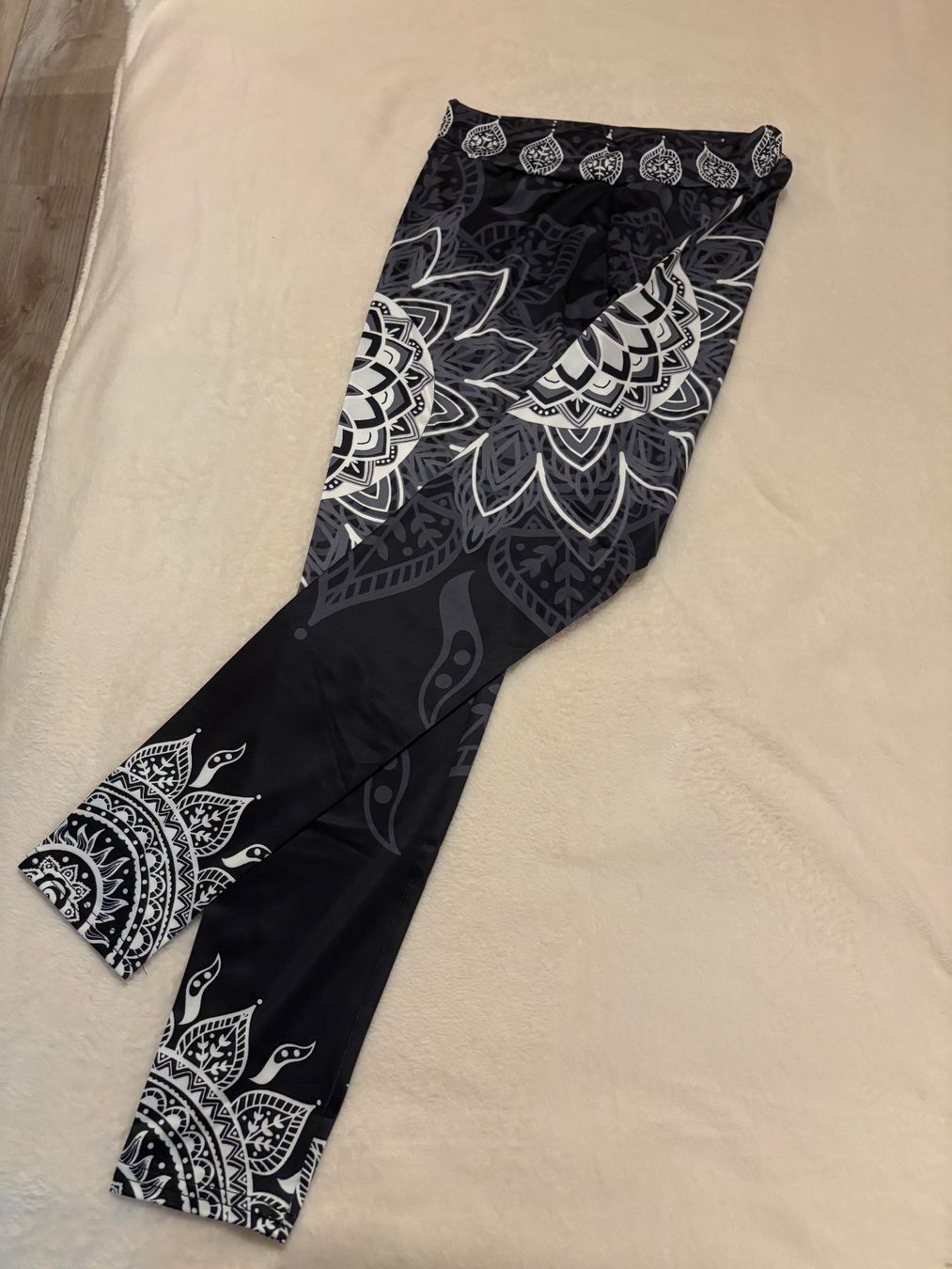 Leggings: Leggins Gr. M NEU – Nuovo (secondo la descrizione) da Schaffhausen venduto da Simmel80 1
