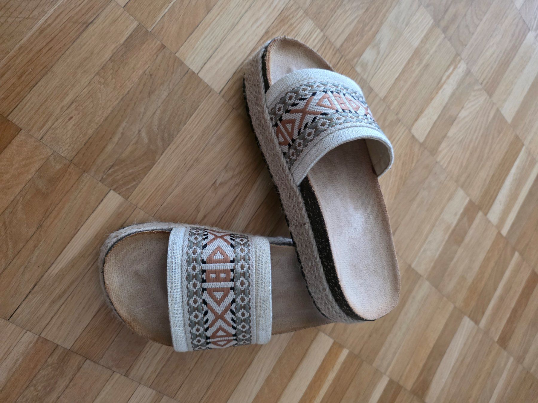Scarpe da donna: Pantoletten im Boho Style, Gr.36 – Nuovo (secondo la descrizione) da Rudolfstetten venduto da ter_dn88