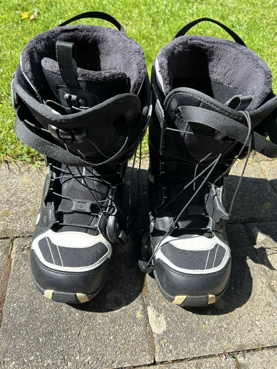 Salomon Scarpe da uomo: Salomon Snowboard Boots Gr 41 – Usato da Langnau am Albis venduto da Elli2013