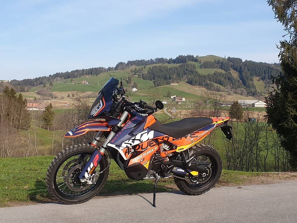 KTM Touring: KTM 890 Adventure R – D'occasion à Rothenthurm par Studibreaker 1
