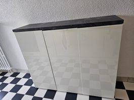 Küchenschrank / Sideboard (weiss Hochglanz) mit Arbeitsplatt