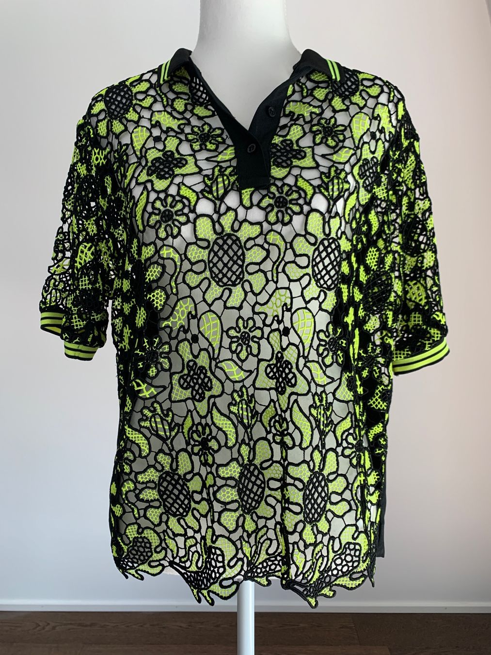 MSGM Top: MSGM top dentelle M – Nuovo (secondo la descrizione) da Morges venduto da Imade1
