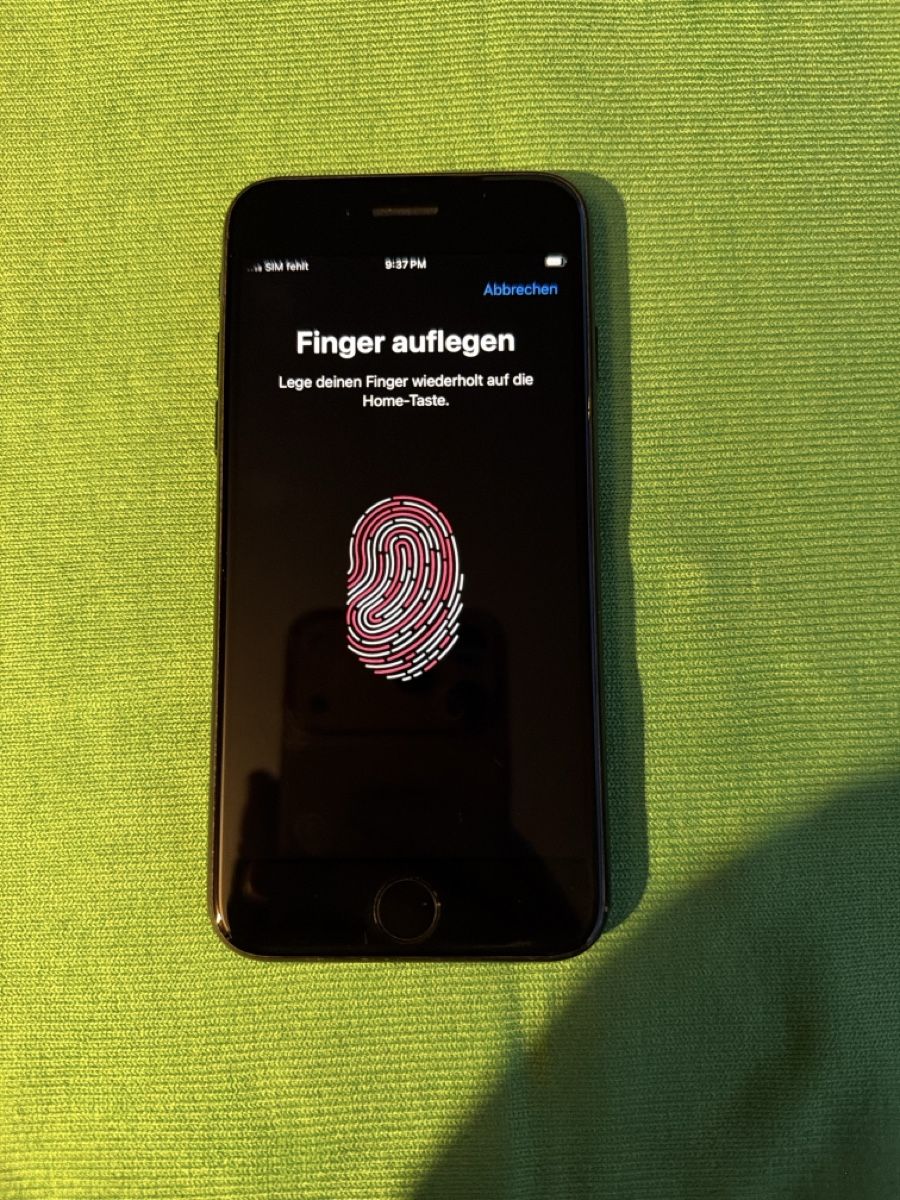 Apple Portables: iPhone SE 2 / 64Gb / Black / H5  – D'occasion à Arbon par BaX_94 2