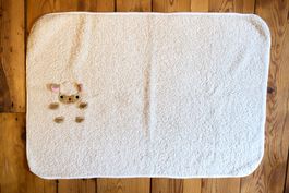 Kinderdecke mit Schaf