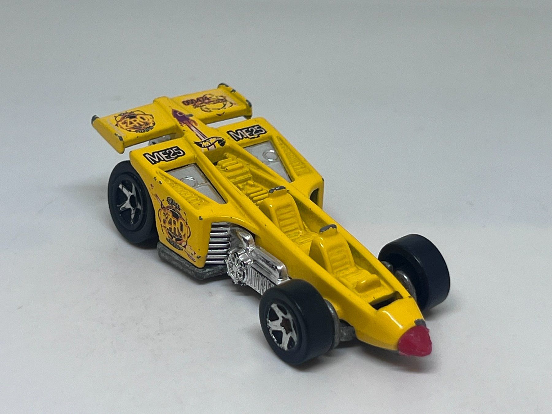 Hot Wheels Modellautos: Hot Wheels Shadow Jet #404 – Gebraucht aus Wildegg von LaaBoutique