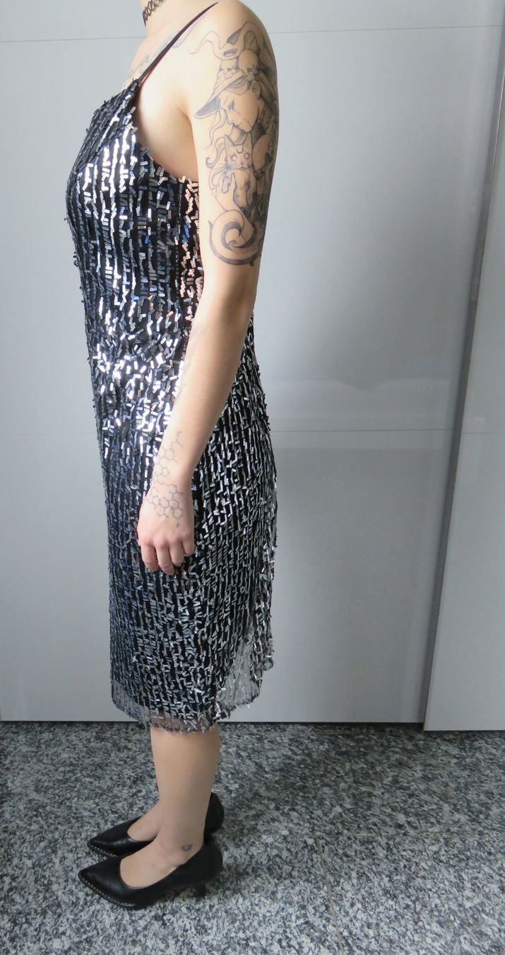 Vestiti: Exklusives Kleid - ein echter Blickfang – Nuovo e nell'imballaggio originale da Kiesen venduto da Ninsker 1