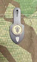 Schweizer Armee / Uniform / Militaria / Armee / Tenue A