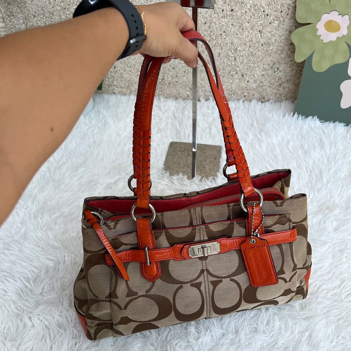 Coach Sacs femmes: Coach Handtasche Monogram braun orange Leder Canvas 35x23cm – D'occasion à Eggenwil par CNSRVINTAGE