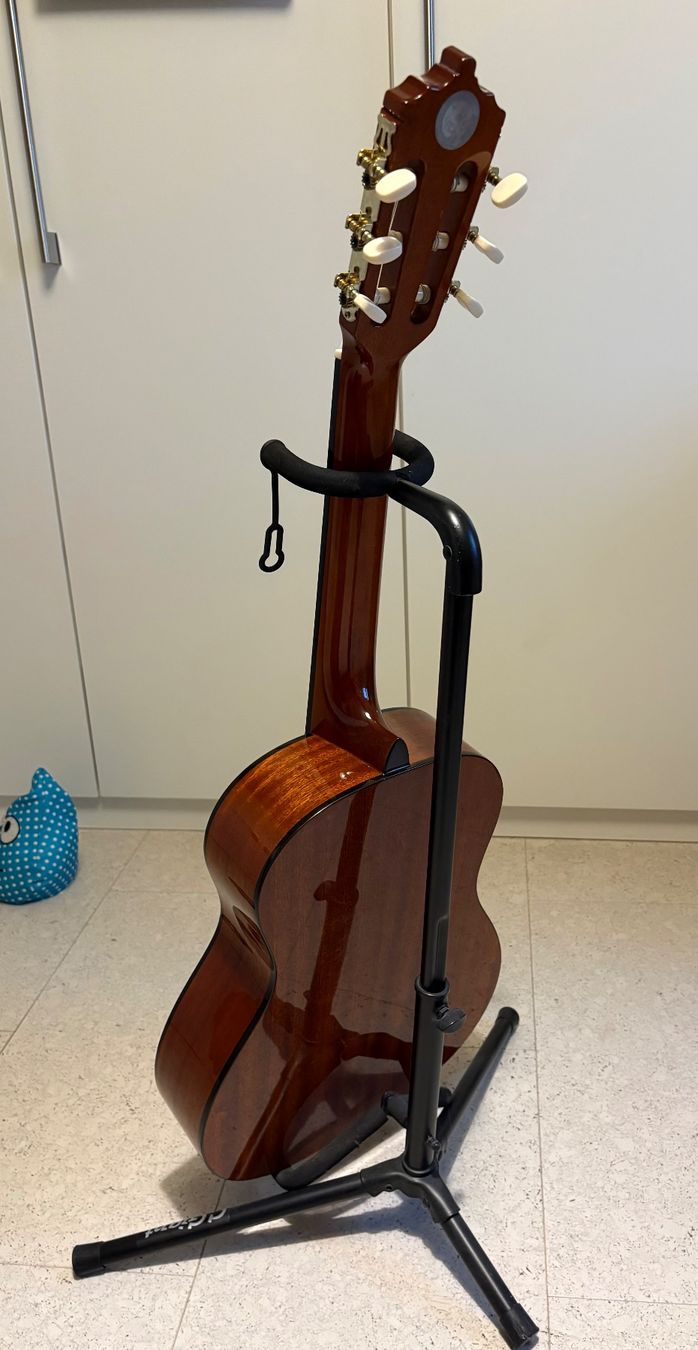 Strumenti musicali: Klassische Gitarre 3/4 Artesano – Usato da Auw venduto da sunny712 2