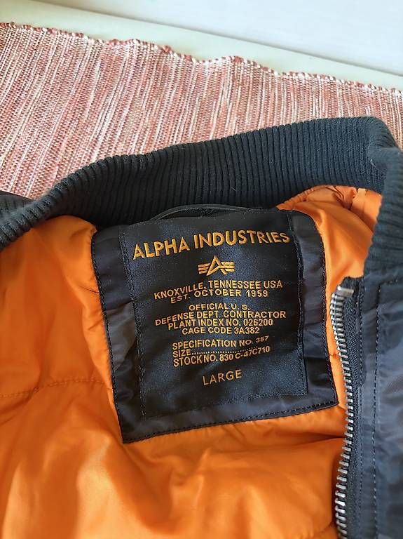 Giacche: Alphas Industries Jacke – Usato da Wettingen venduto da rahelkaiser 1