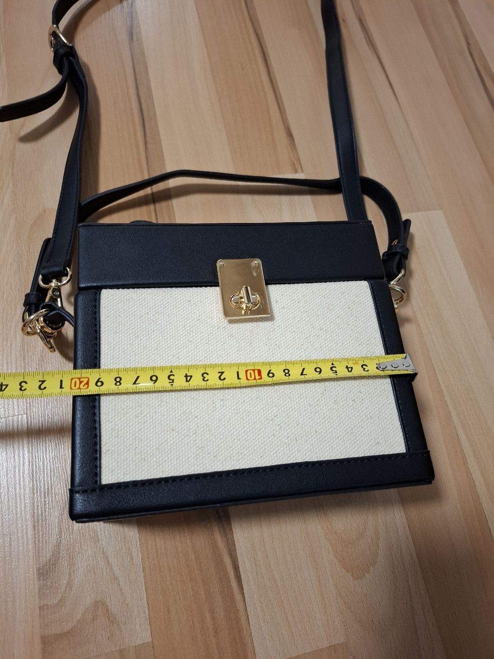 H&M Sacs femmes: Tasche – Neuf (Voir description) à Netstal par Queen37 3