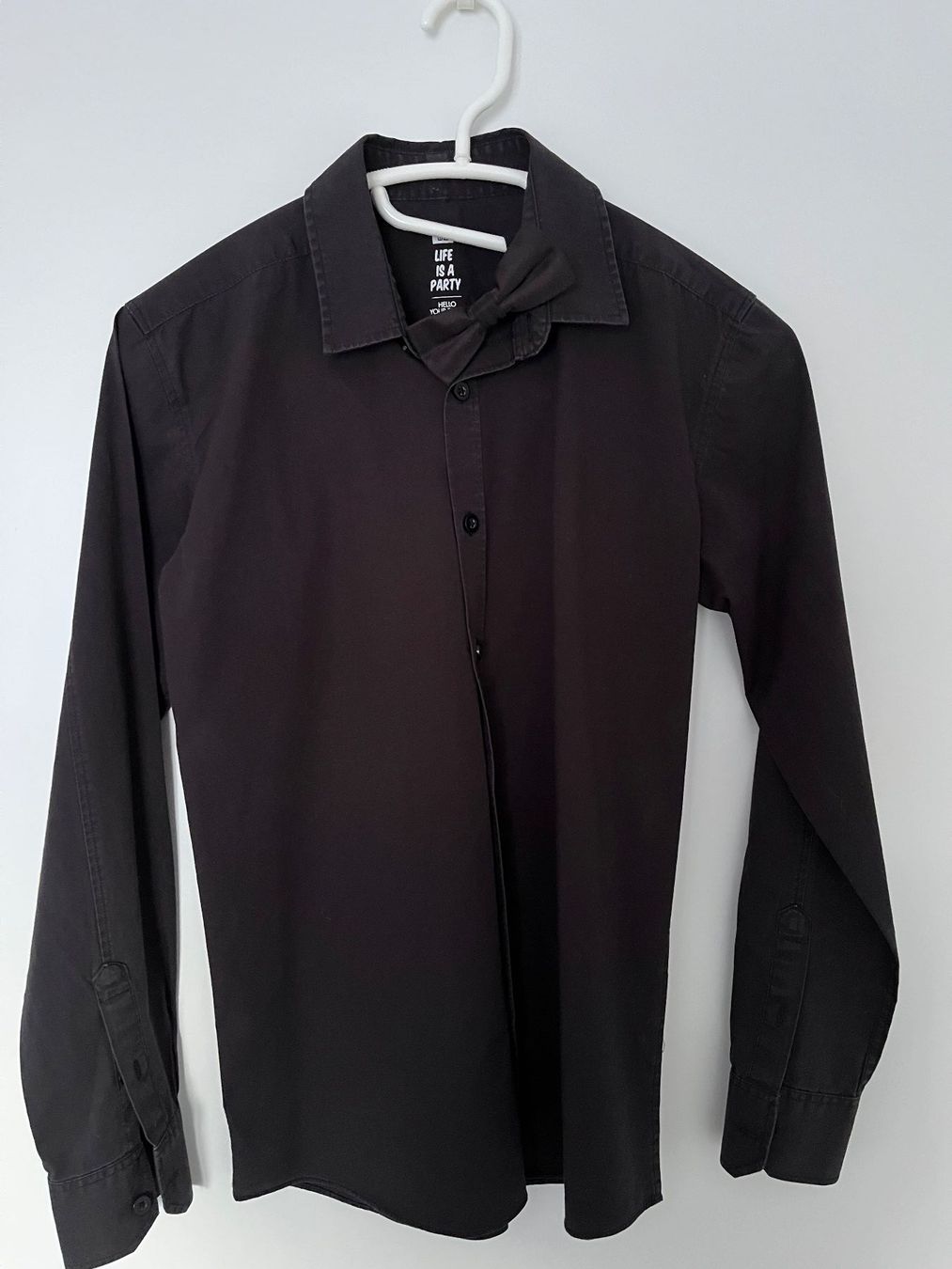 H&M Hemden, T-Shirts & Polos: Hemd mit Fliege – Gebraucht aus St. Gallen von Nickat
