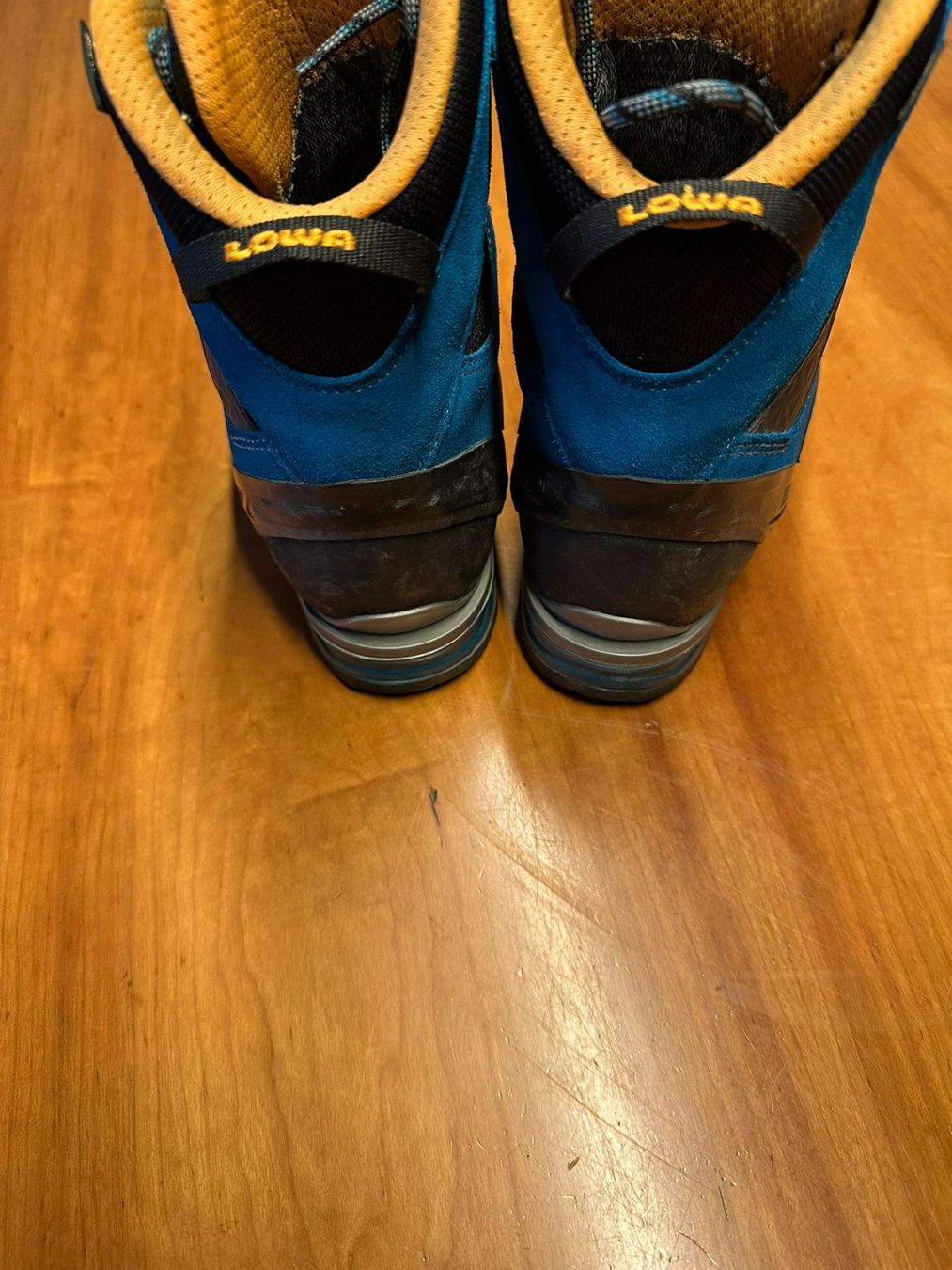 Herrenschuhe: Lowa Wanderschuhe Grösse 41.5 – Gebraucht aus Burgdorf von interstellar2 3