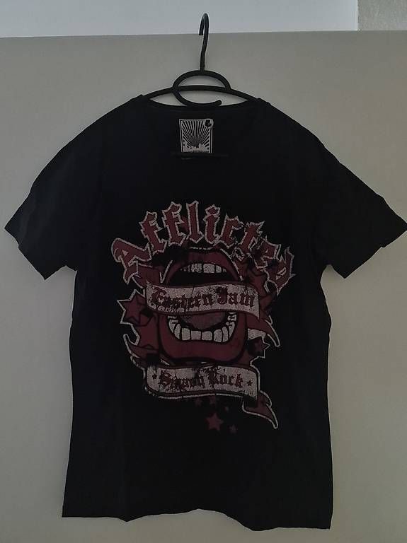 T-shirt: Afflicted, L – Nuovo (secondo la descrizione) da Opfikon venduto da rockqueen666