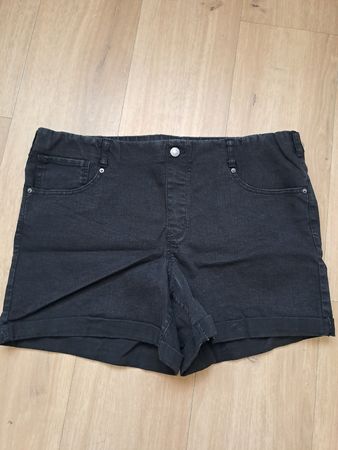 Schöne Jeans Shorts, Schwarz, Grösse XL, neu!