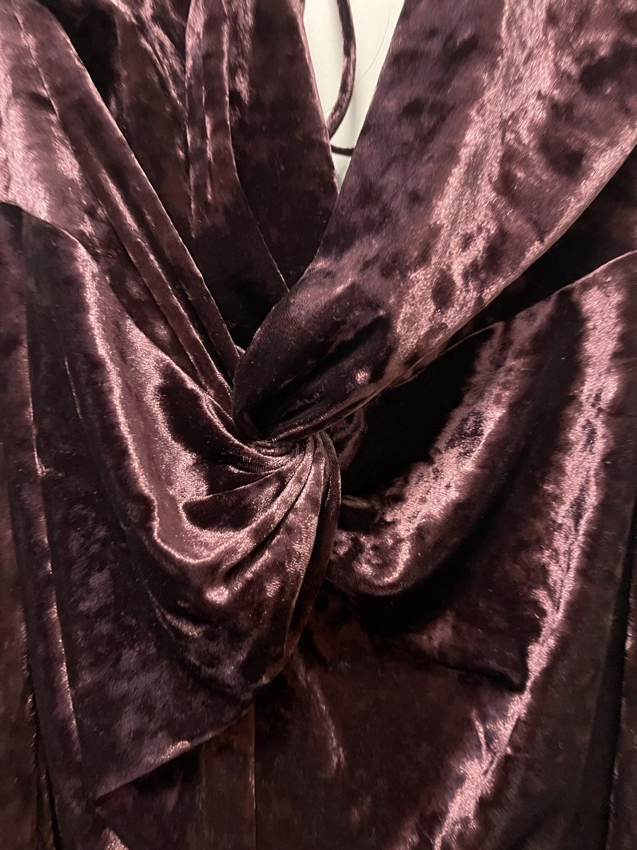 Zara Vestiti: Samt Mini Kleid, Neckholder, – Usato da Uzwil venduto da noe_9f9c 2