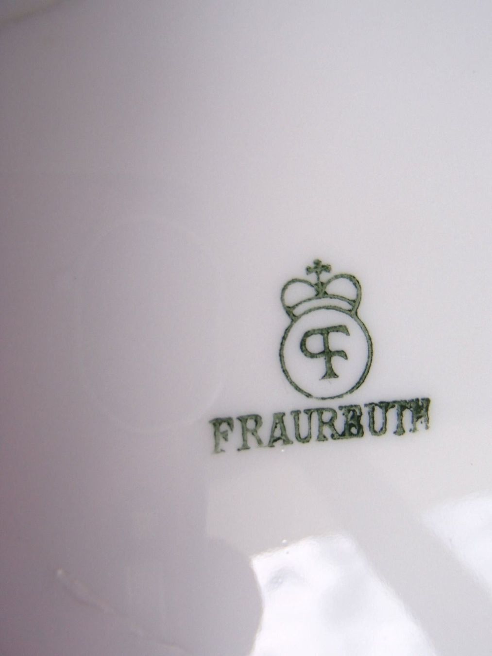 Piatti: romantischer Wandteller Blumen Fraureuth durchbrochener Rand – Difettoso da Schöfflisdorf venduto da pullux 5