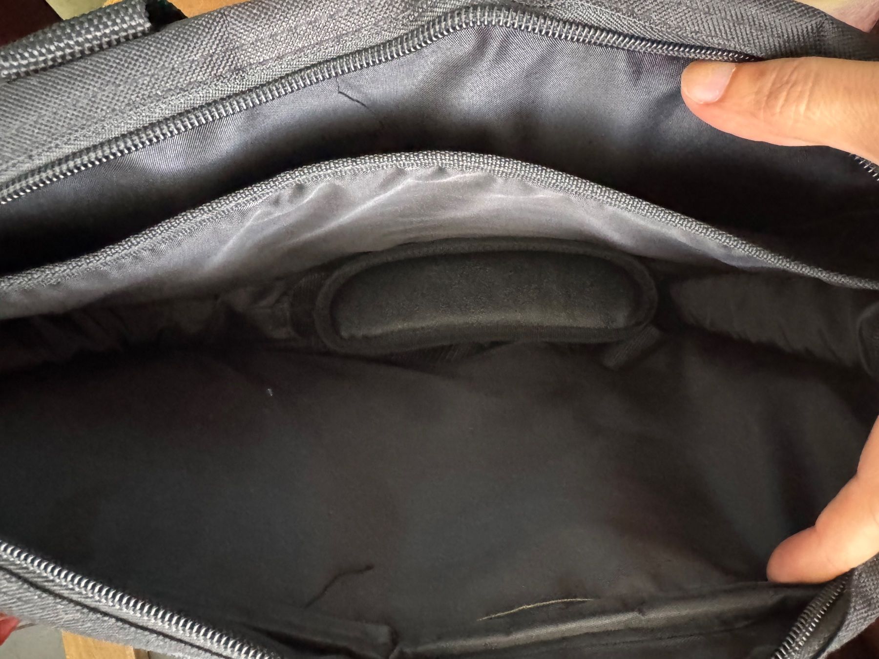 Borse: HP Laptoptasche Aktentasche Computertasche – Usato da Obfelden venduto da cesarina10 4