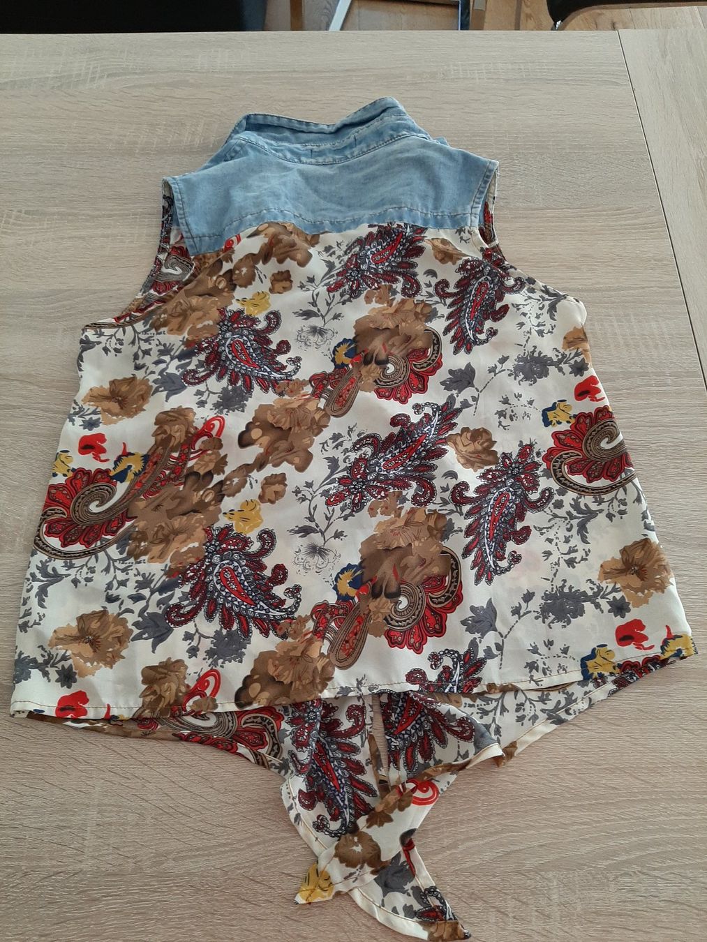 Top: Jeans-Stoff Top zum Binden, ca. Grösse S – Usato da Menziken venduto da Rien1 3