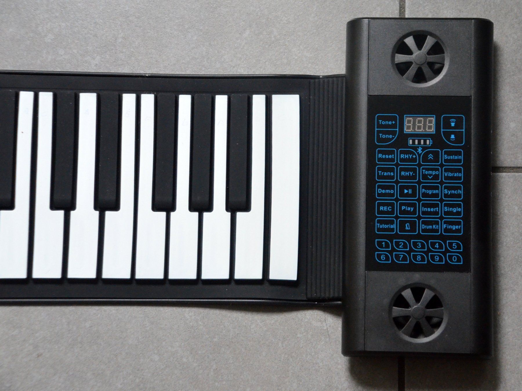 Strumenti musicali: Keyboard Piano Lujex / Silikon – Usato da Collonges venduto da arashee 2