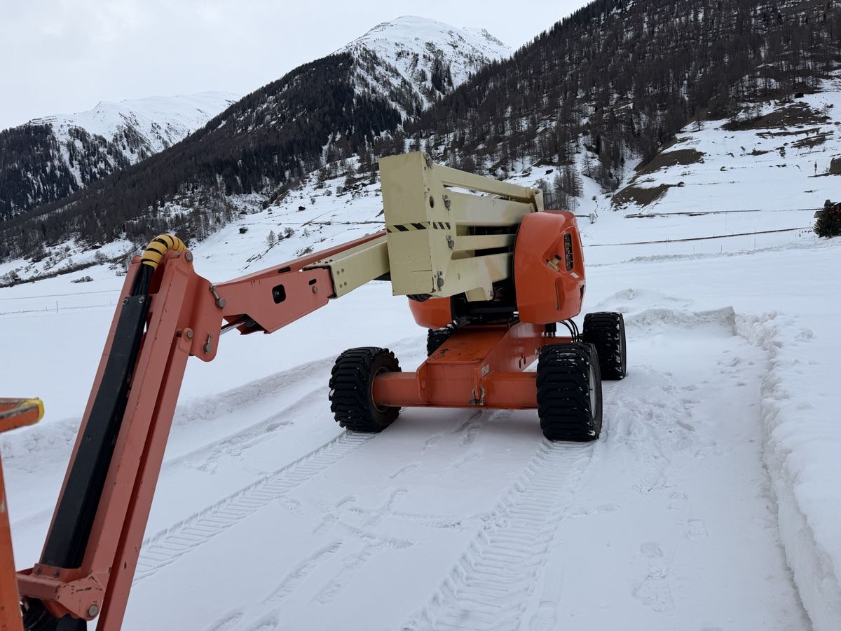Piattaforme elevatrici & Crick: Hebebühne JLG 510AJ – Usato da Oberwald venduto da 7408 3