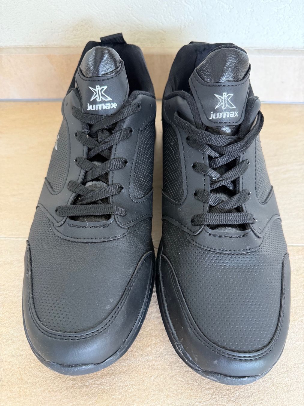 Scarpe da uomo: Baskets Jumax, p.44 – Nuovo (secondo la descrizione) da St-Gingolph venduto da GoldenKeys