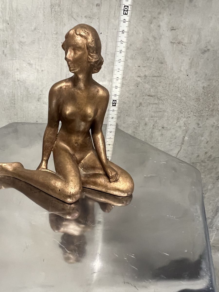 Figuren: Bronzefigur Sitzende Dame mit eingegossener Nummer by Arnold – Gebraucht aus Zürich von Privat_13 4